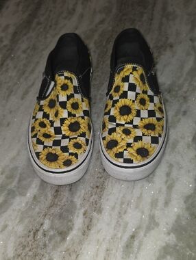 Vans Slip-On Sneakers in Black, White & Yellow Sunflower Check